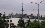 2005-05-16_mobile_phone_antennas_north_of_michaelibad